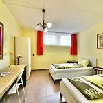 Kertvarosi Csaladi Haz Budapest