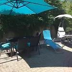 Kertvarosi Csaladi Haz Villa