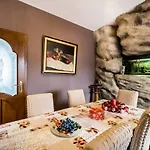 Villa Kertvarosi Csaladi Haz Budapest