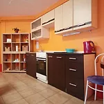 Villa Kertvarosi Csaladi Haz *