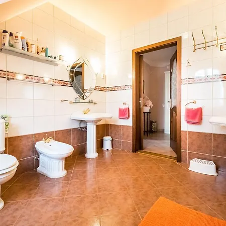 Kertvárosi Családi Ház Villa